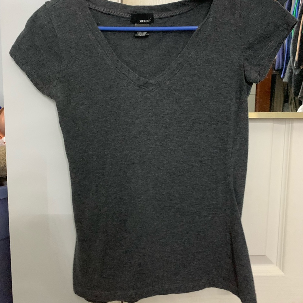 Gray vneck